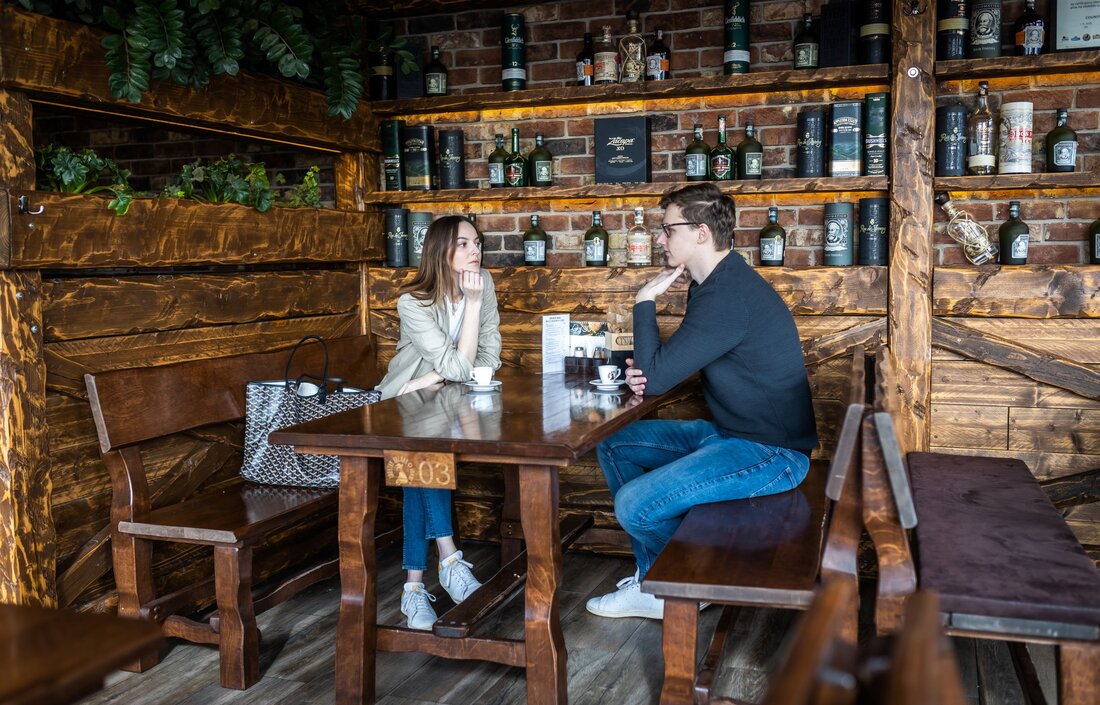 Tehlový obklad Castello v interiéri podniku od Rustique.sk