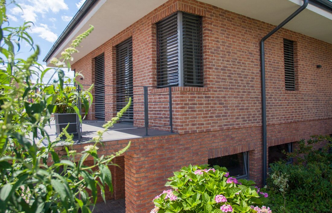 Tehlový obklad Terra Cotta na fasáde rodinného domu od Rustique.sk